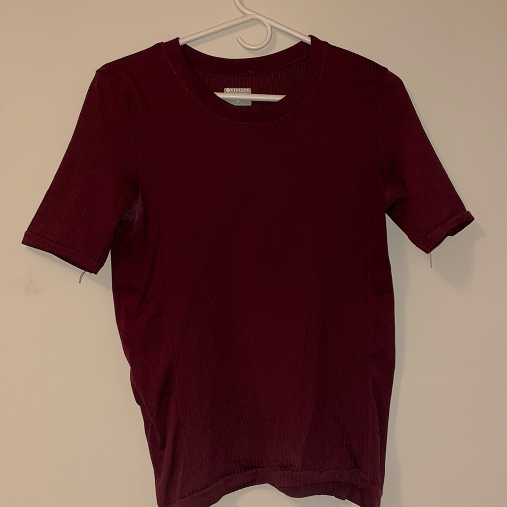 Athleta Ribbed Maroon Athletic Top. size M